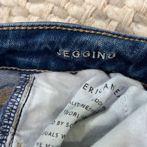 American Eagle jegging next level stretch size 2 regular distressed - Picture 5 of 10